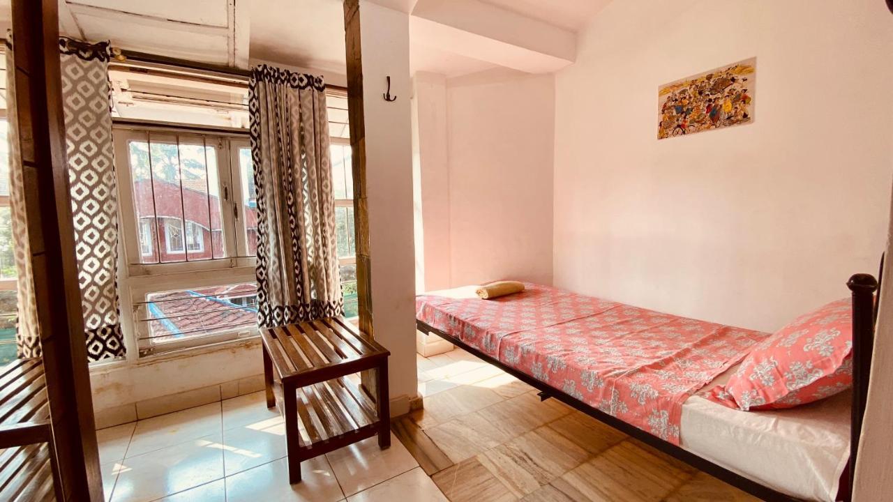 Peravel Beach Holiday Home 칸돌림 외부 사진