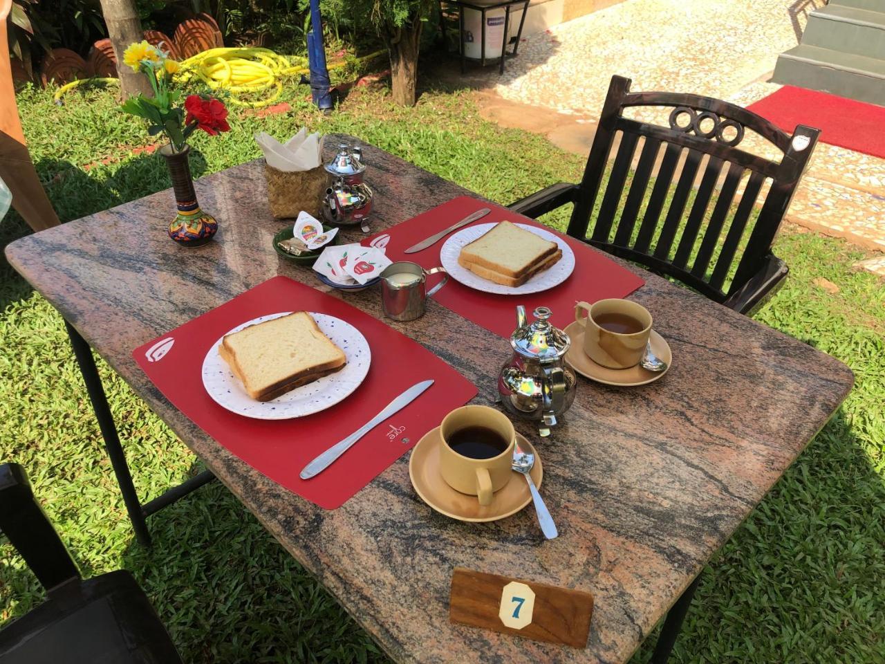 Peravel Beach Holiday Home 칸돌림 외부 사진
